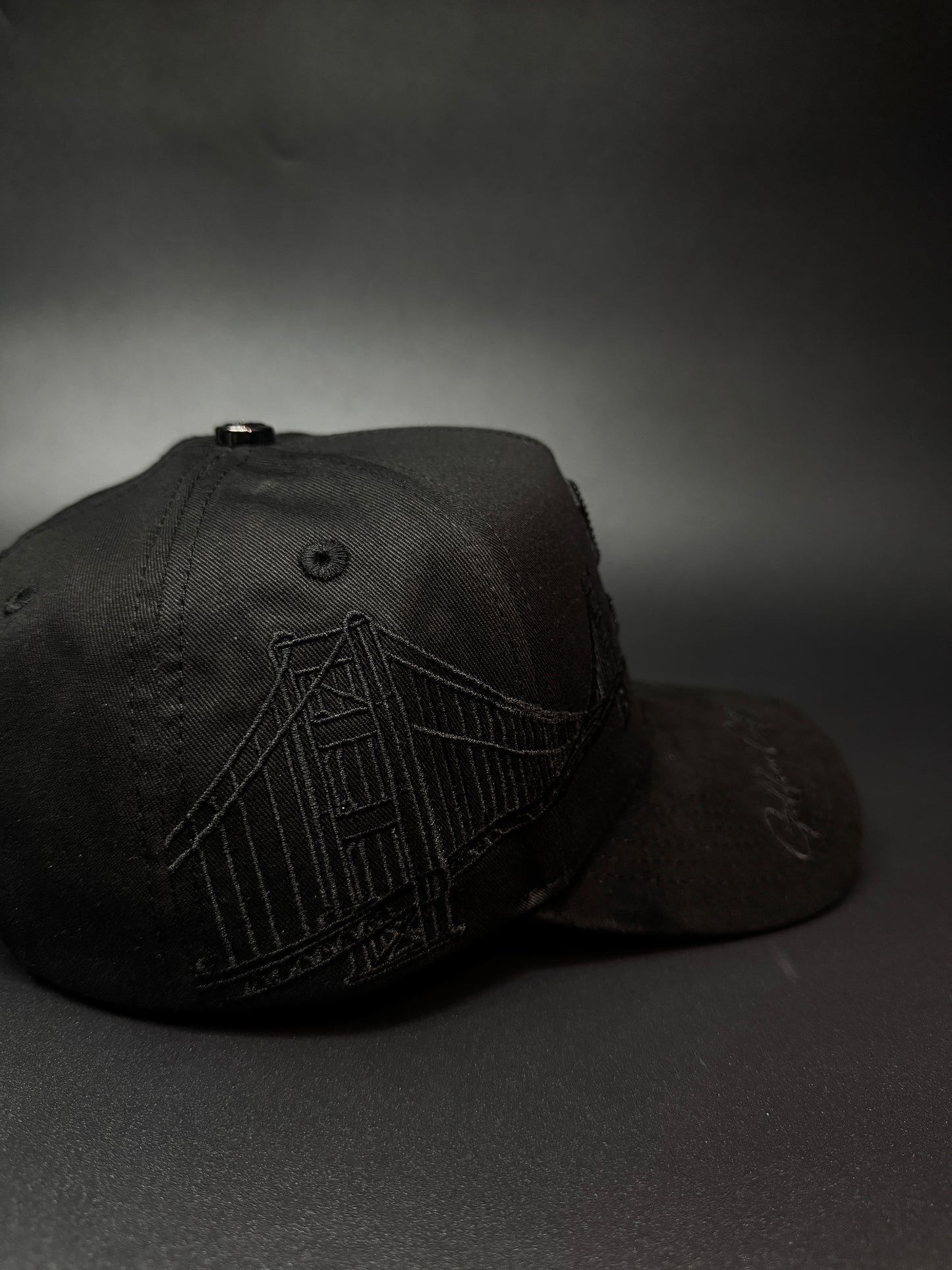 aSan Francisco Total Black