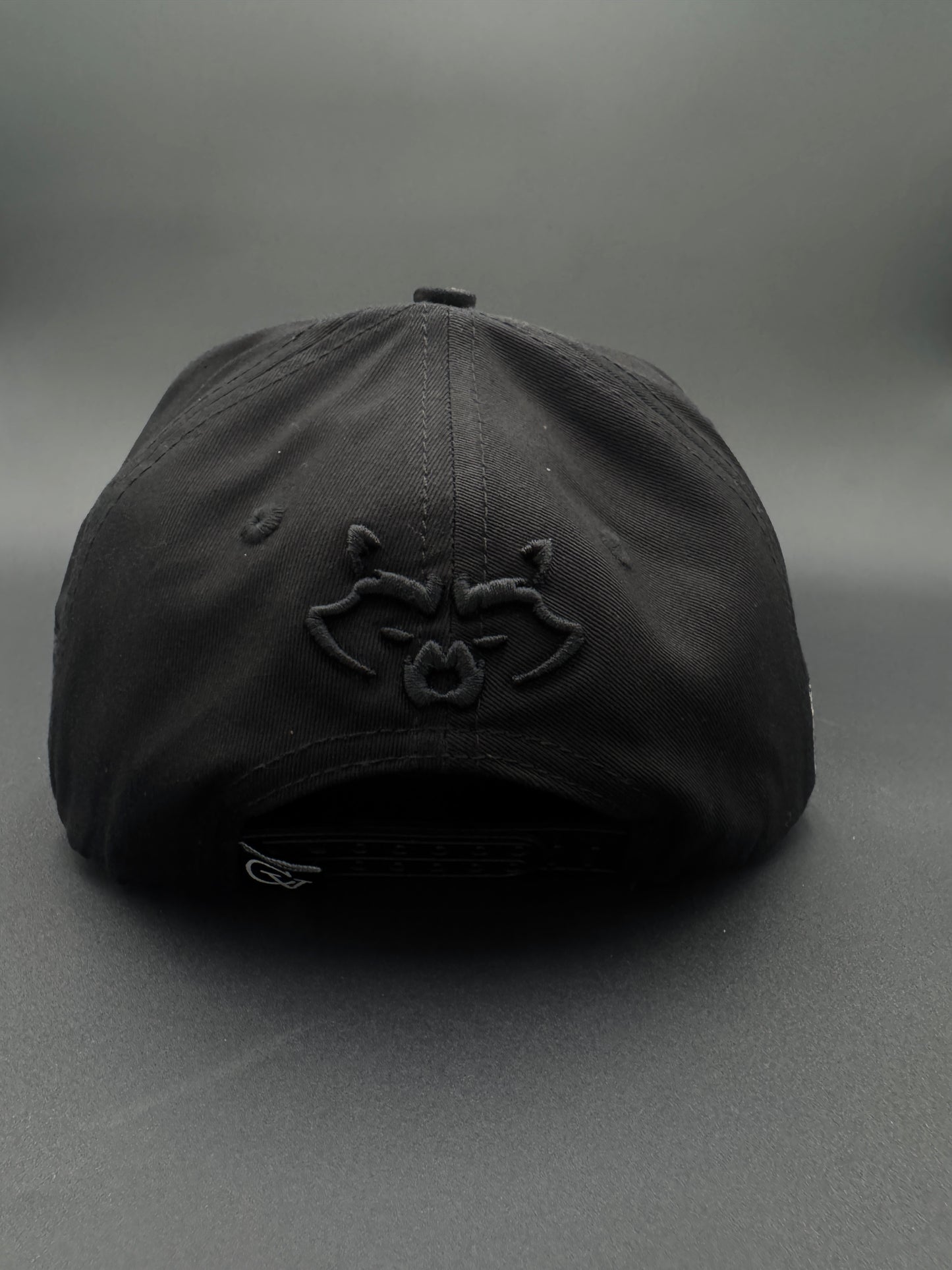 aSan Diego Total Black
